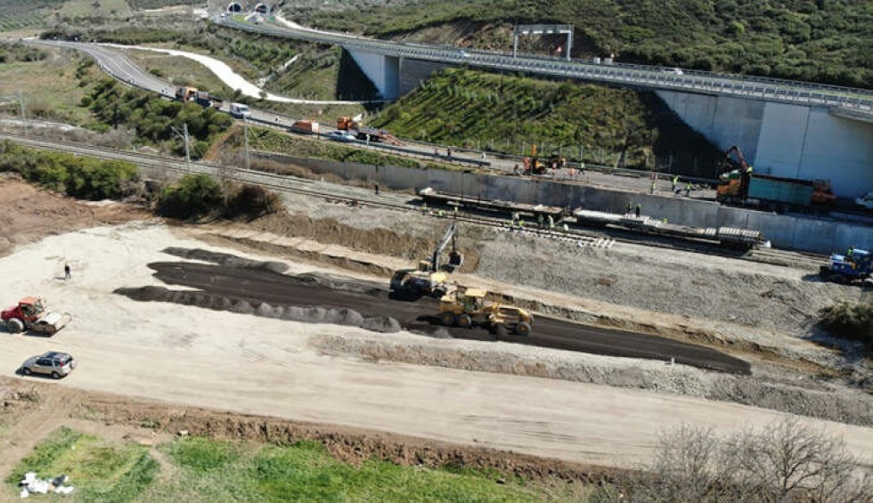 Τέμπη: Σε μία δίκη το δυστύχημα και το "μπάζωμα" του χώρου